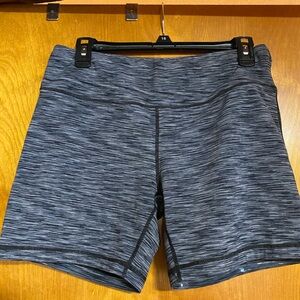 3 pairs! IAB MFG women’s L 5 inch no-ride shorts